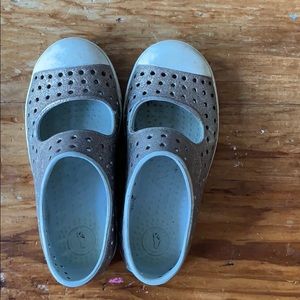 Native Mary Kane Shoes Size Child 10